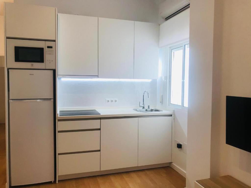Gleaming & Well Located Apartment In Malaga Center Eksteriør billede